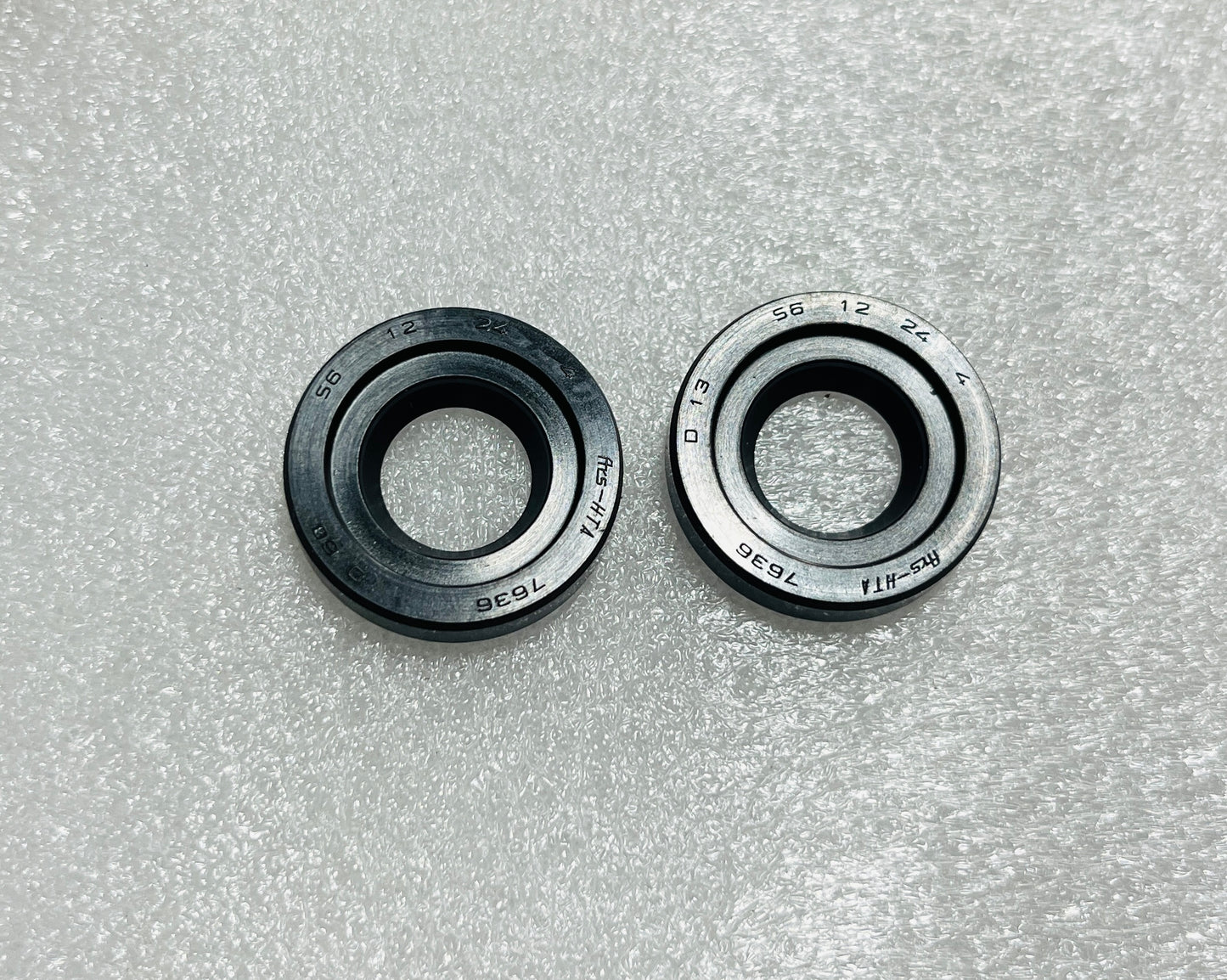WATER PUMP OIL SEAL OLD MODEL KTM/BAJAJ (Part no:-36JL0039)