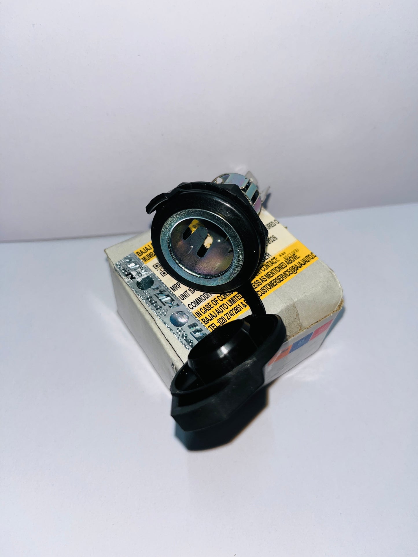 ADVENTURE CHARGER SOCKET -
JG402262