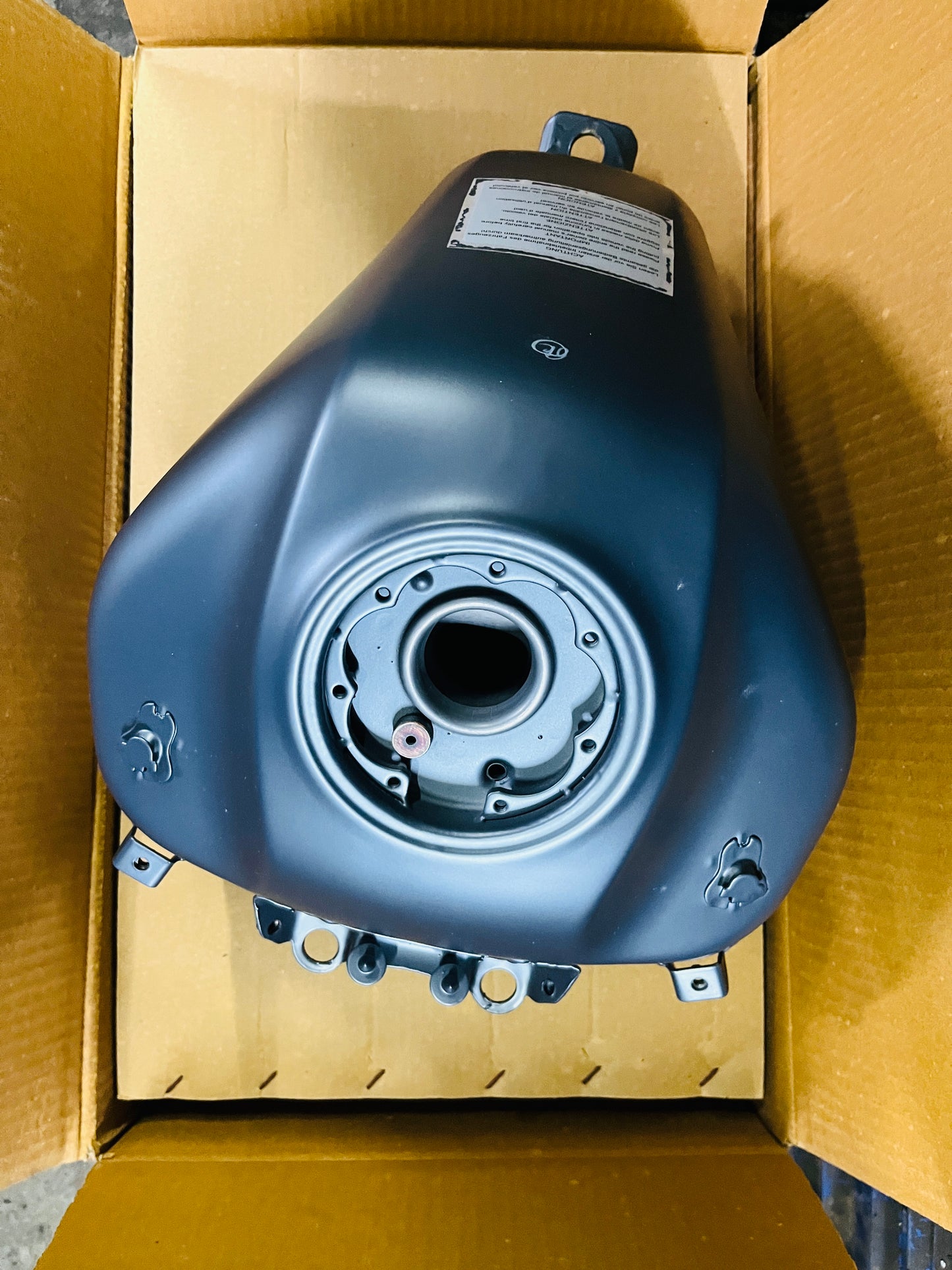 DUKE 200 BS6 FUEL TANK MATT BLUE COLOUR ( FITS ON 250/390)