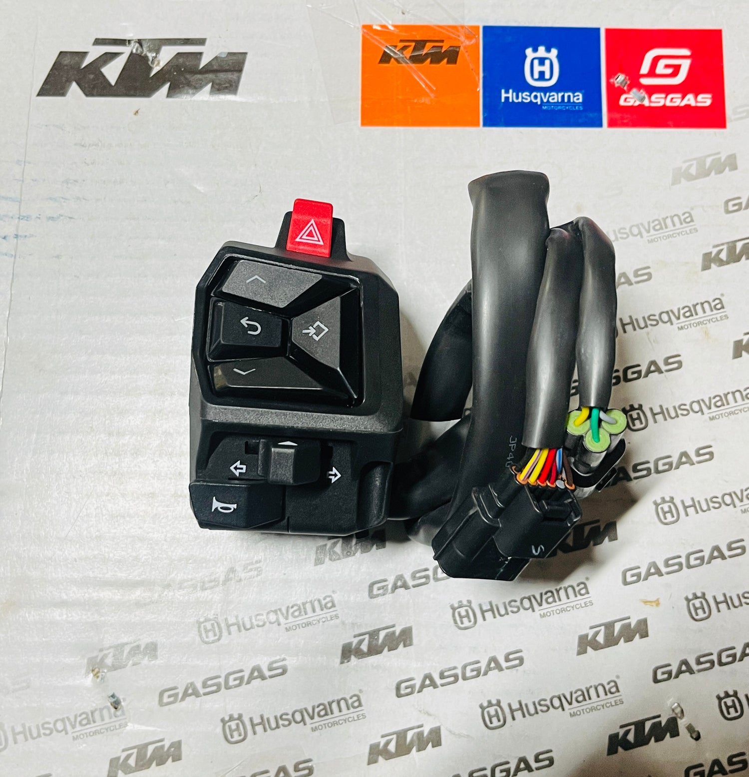 CONTROL SWITCH