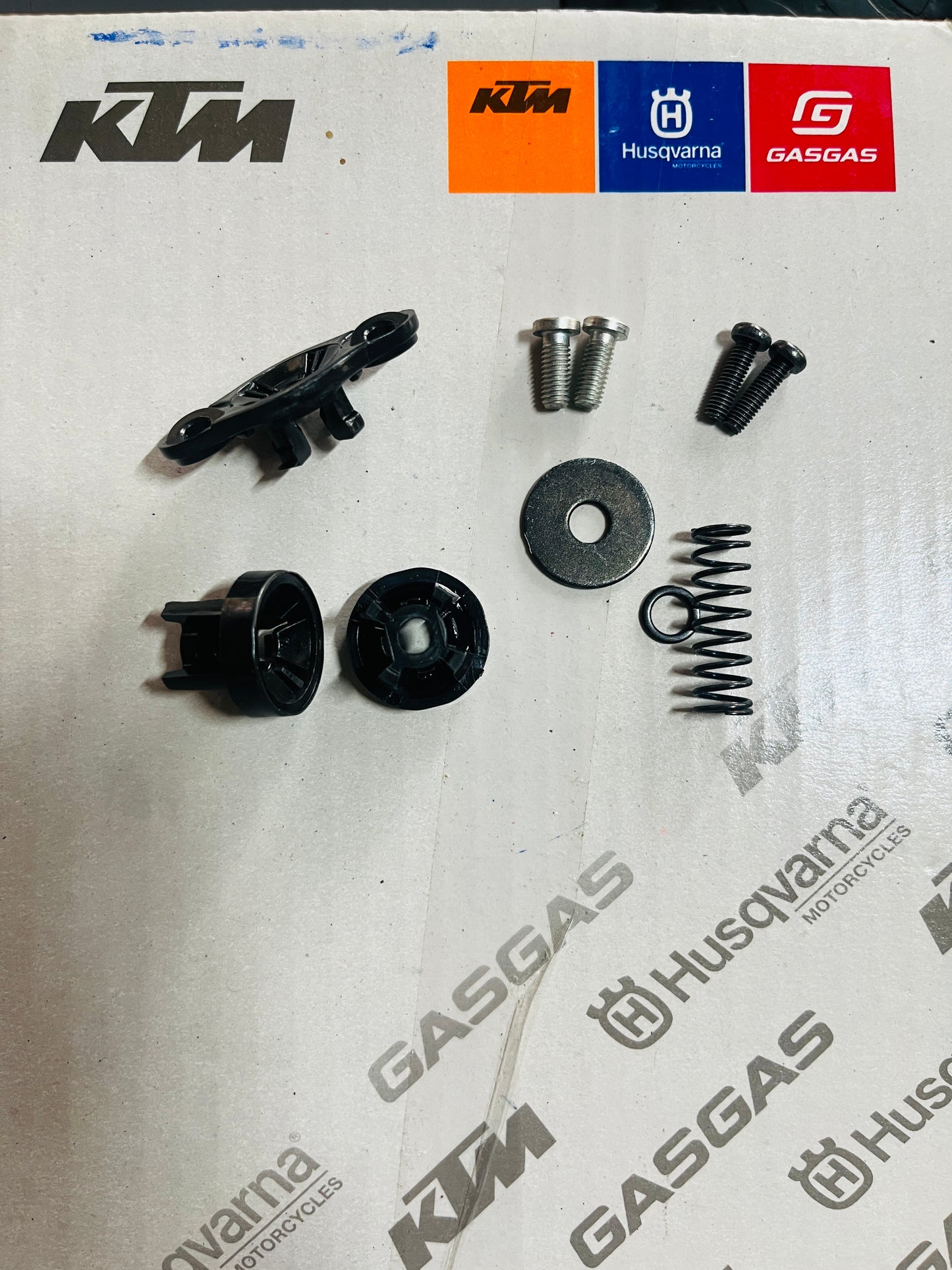KTM RIVET KIT - 36JP0043 - LED HEADLAMP TFT DUKE 390/250