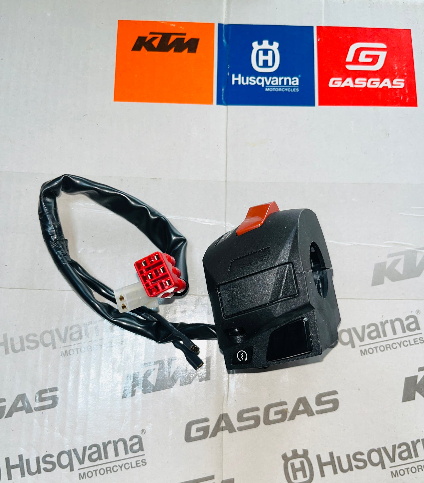 CONTROL SWITCH - RIGHT - BS4 2017 - JG401417 - KTM DUKE