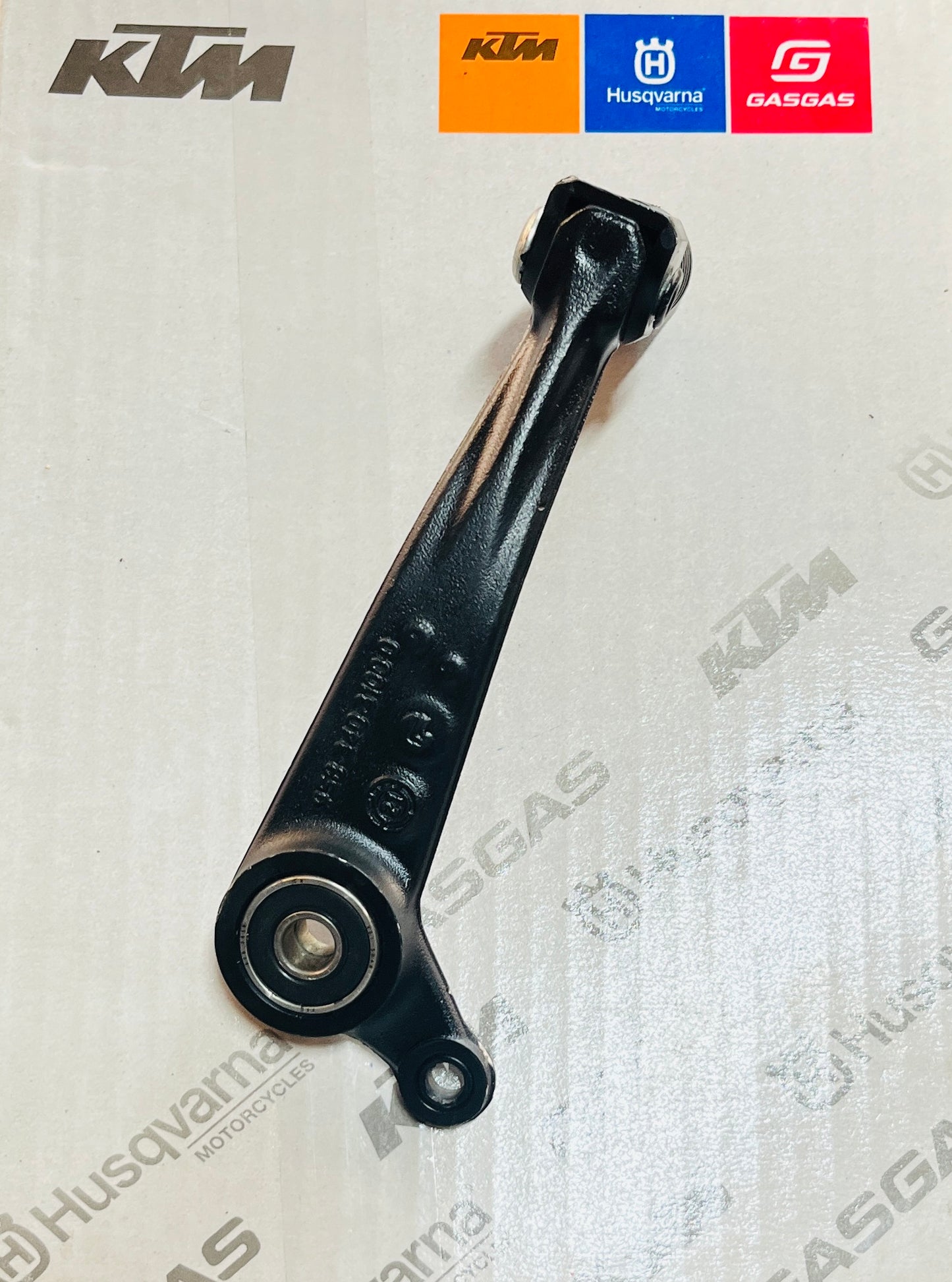 GEAR SHIFTER PEDAL ADVENTURE 390/250 (Part no:- JG561233)