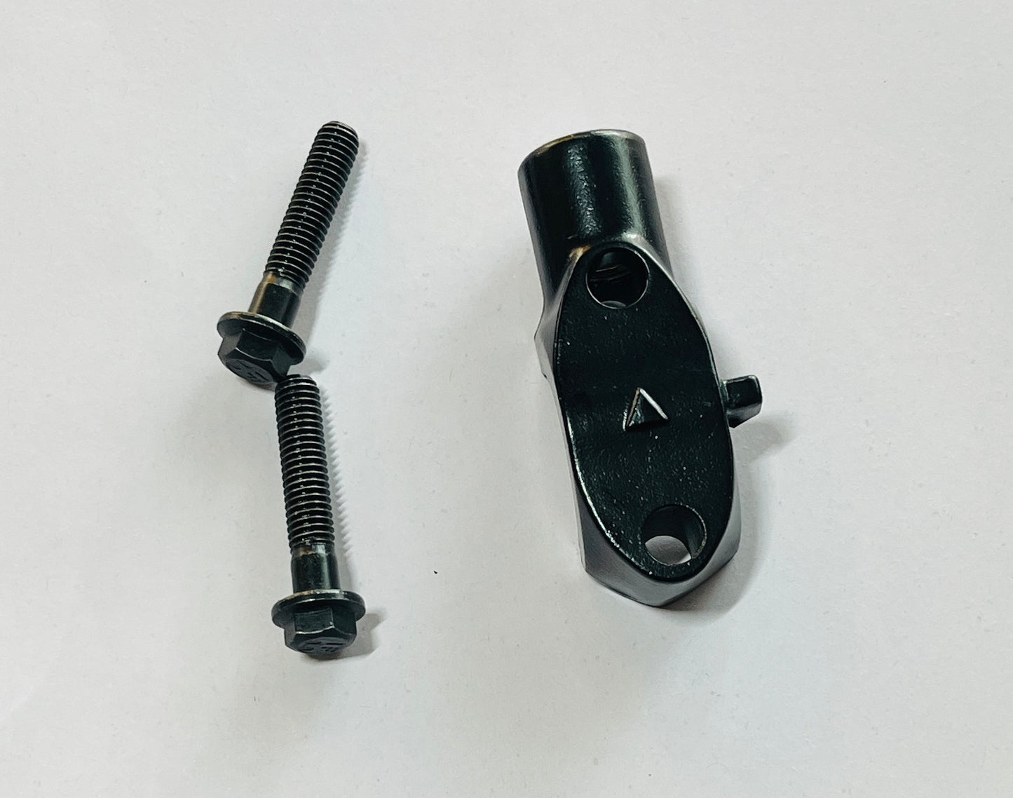 DUKE GEN3 KIT FR MASTER
CYLINDER CLAMP -36JP0164