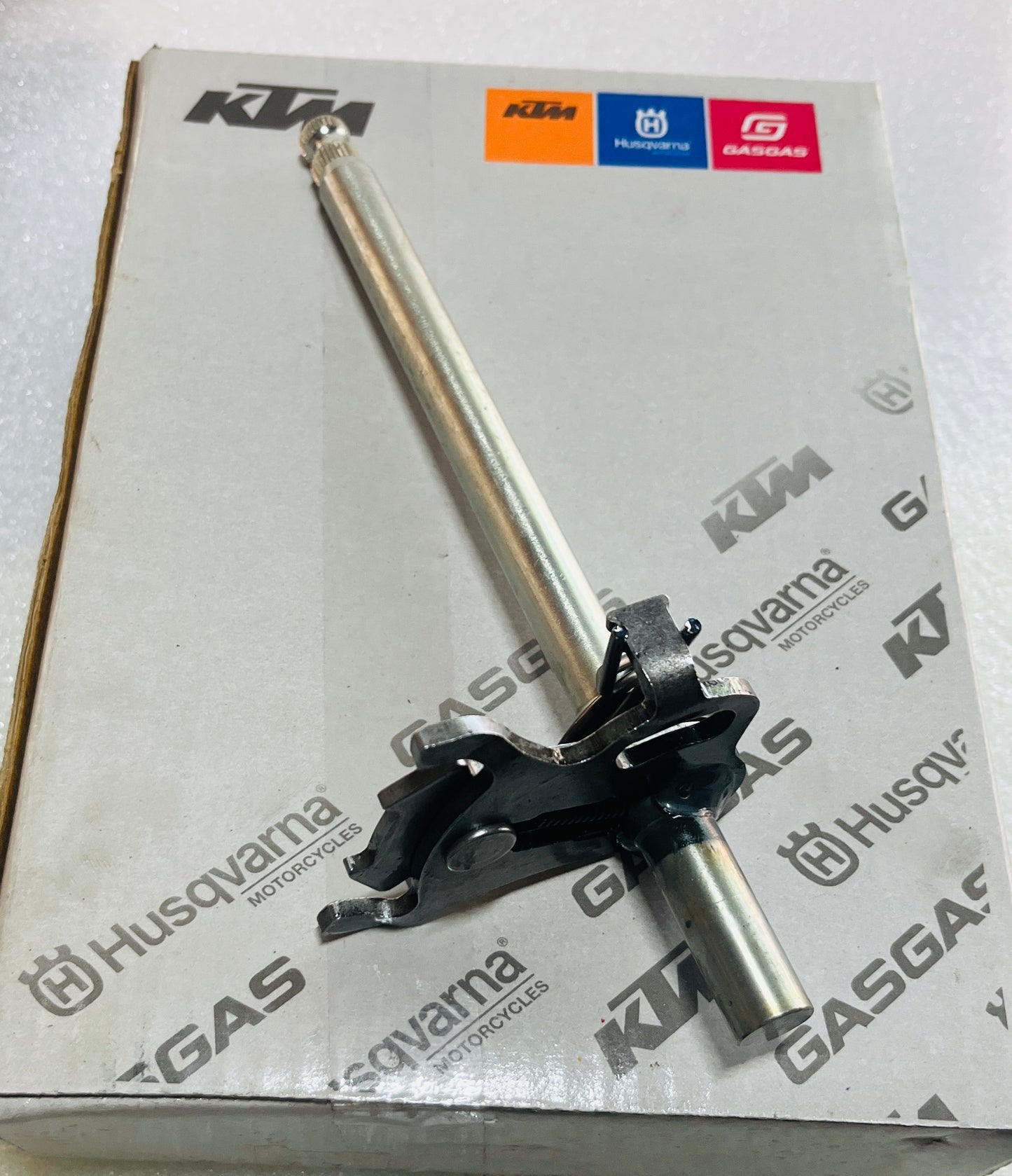 GEAR SHAFT ASSEMBLY-JG561200 KTM DUKE/RC 200/125 ALL MODELS