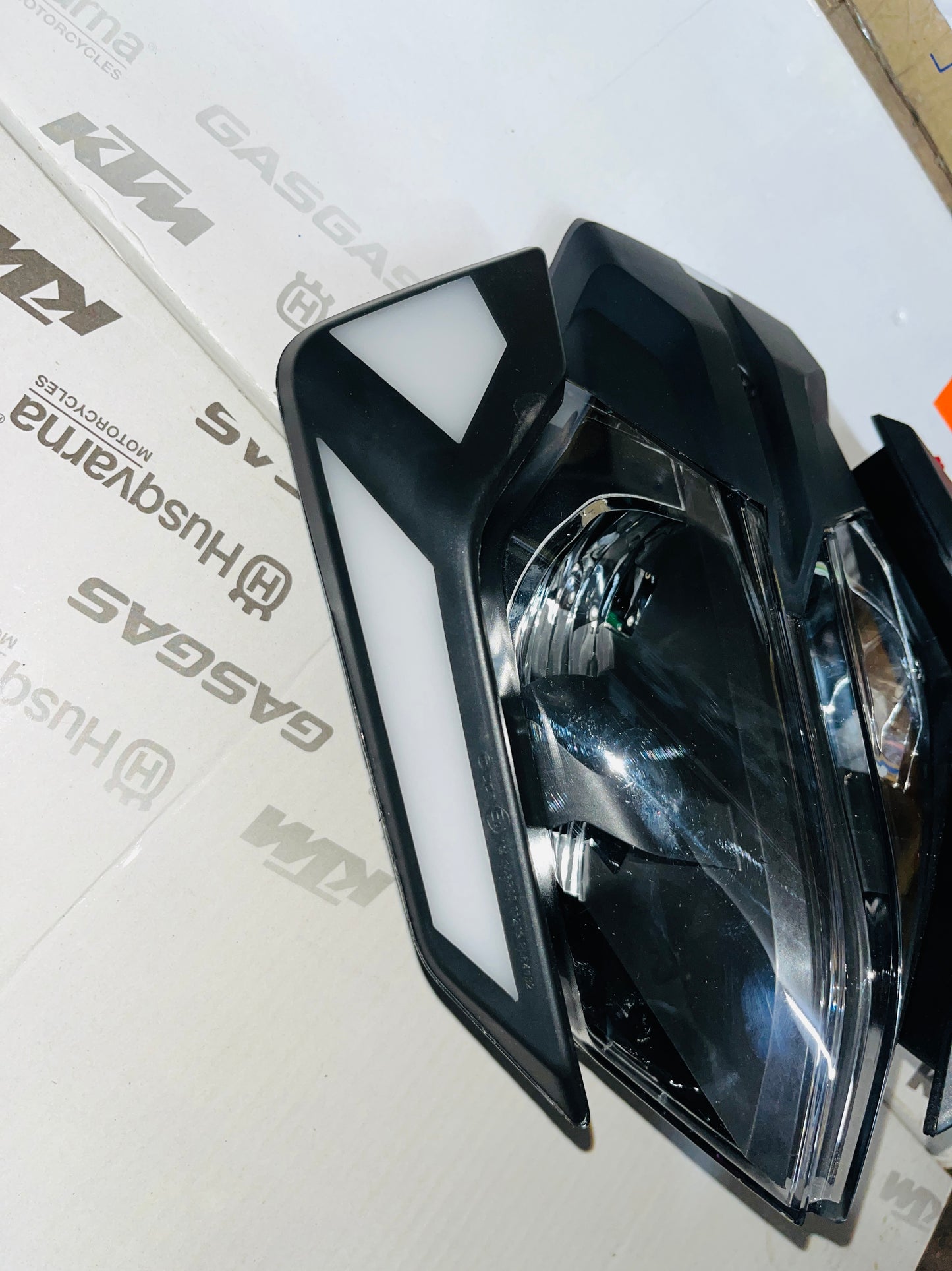 KTM DUKE GEN-3 FULL HEADLAMP ASSEMBLY
