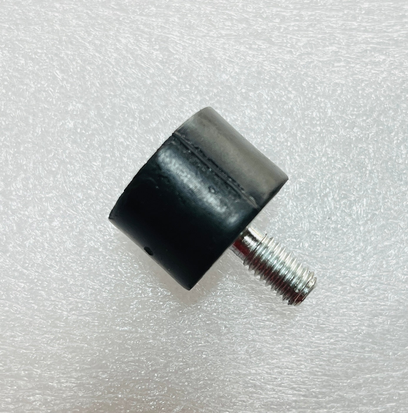 KTM BAJAJ RADIATOR DAMPERS Part no:- JG581014