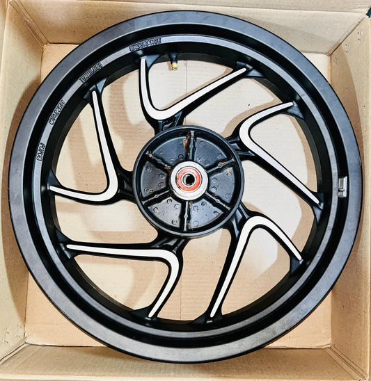 Dominar 400 Rear alloy