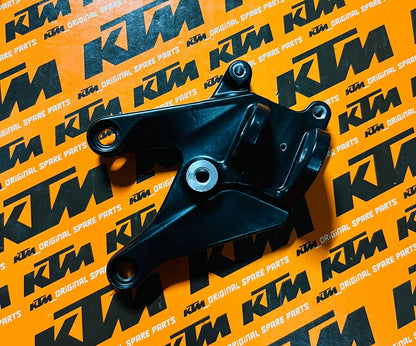 STEP HOLDER (LH+RH) KTM DUKE GENERATION-3
