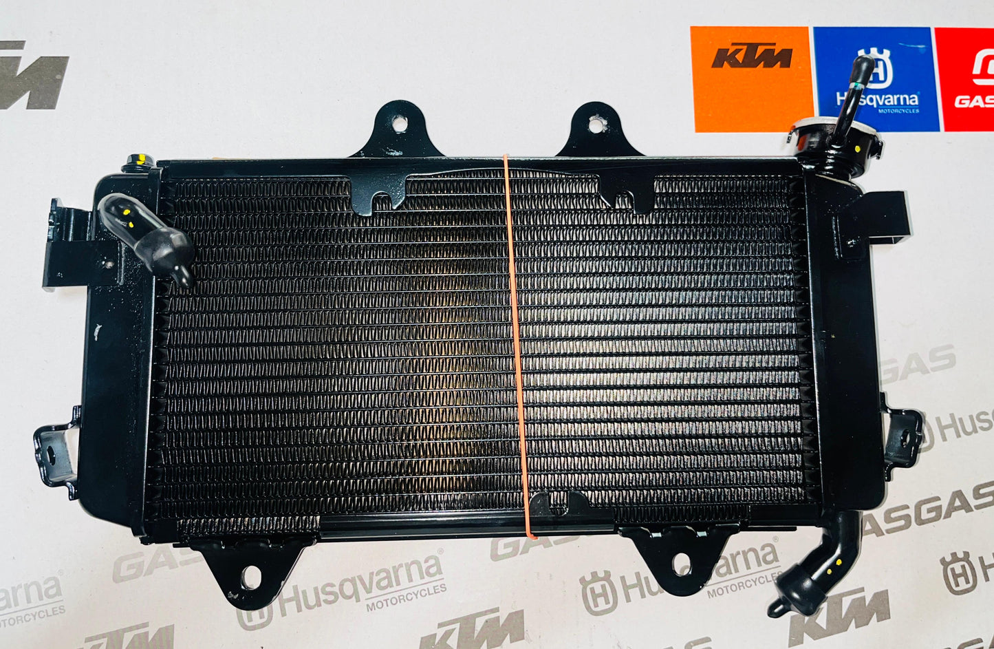 Radiator Assembly Duke 250/390 BS4 part no:-JP601209