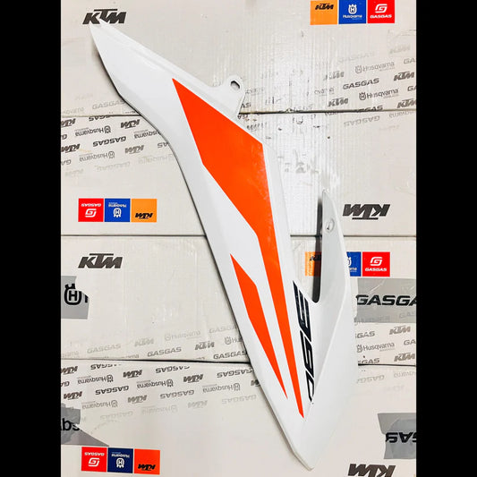 KTM ADVENTURE 390 RIGHT TANK PANEL