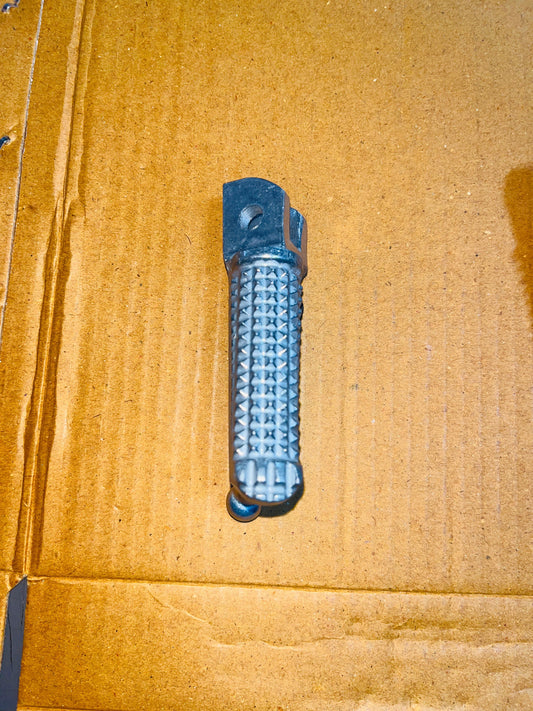 YAMAHA R15 FOOTREST FRONT LH