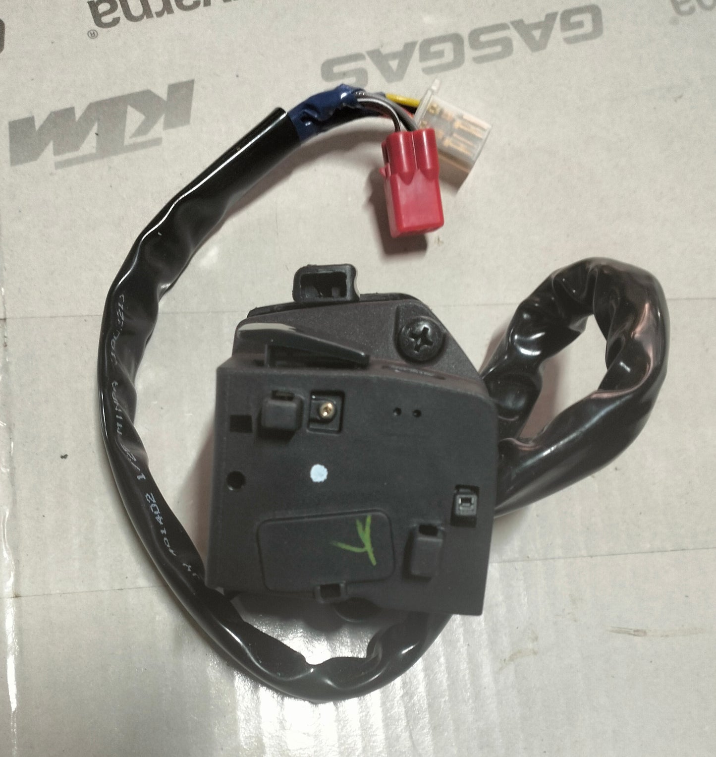 CONTROL SWITCH LEFT JY401402