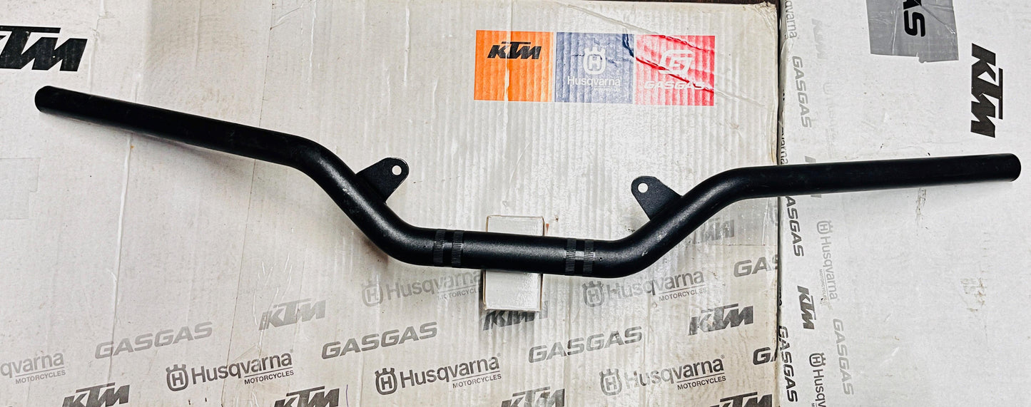 TRIUMPH HANDLE BAR